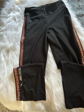 Saint + Sofia Black Apartment Pants with Subtle Stitch Detail